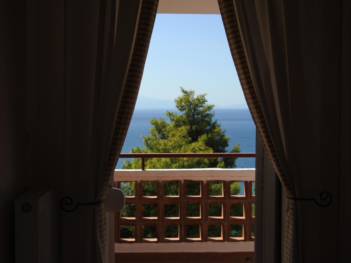 Konstantinos Nautilos *