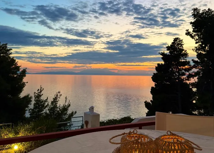 Konstantinos Siviri Nautilos Residence
